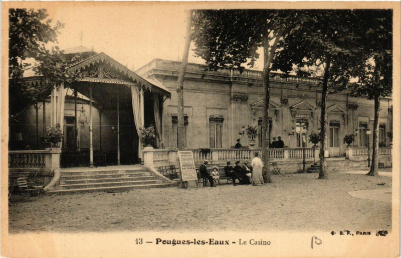 Carte postale ancienne Pougues-les-Eaux - Le Casino à Pougues-les-Eaux