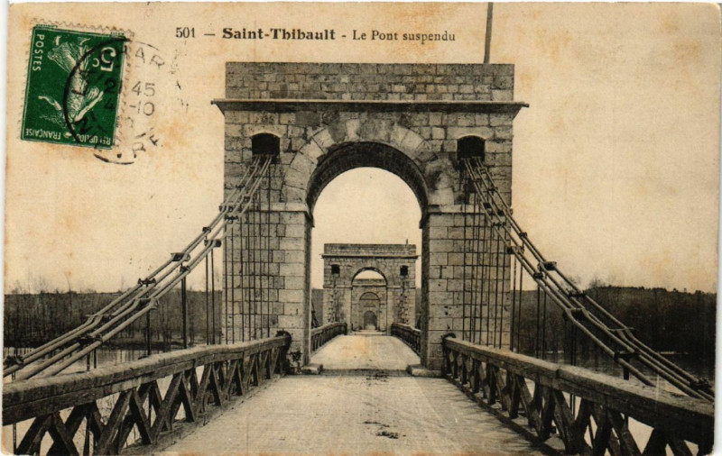 Carte postale ancienne Saint-Thibault - Le Pont suspendu