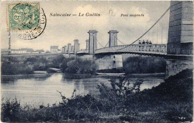 Carte postale ancienne Saincaize - Le Guetin - Pont suspendu
