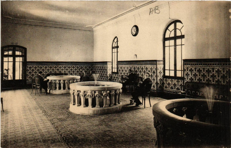 Carte postale ancienne Saint-Honore-les-Bains - Intérieur Le Hotel Thermal