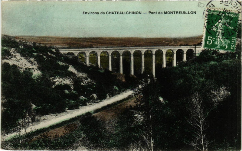 Carte postale ancienne Env. de Chateau-Chinon - Pont de Montreullon