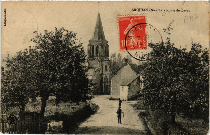 Carte postale ancienne Arquian - Route de Levau à Arquian