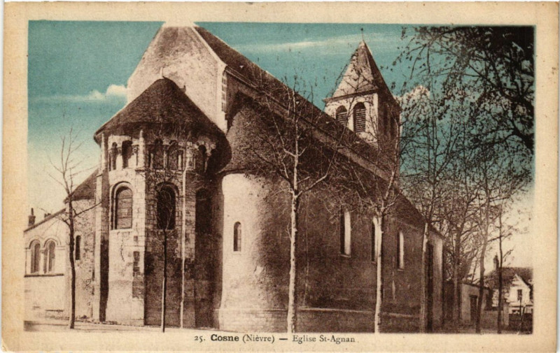 Carte postale ancienne Cosne - Eglise Saint-Agnan