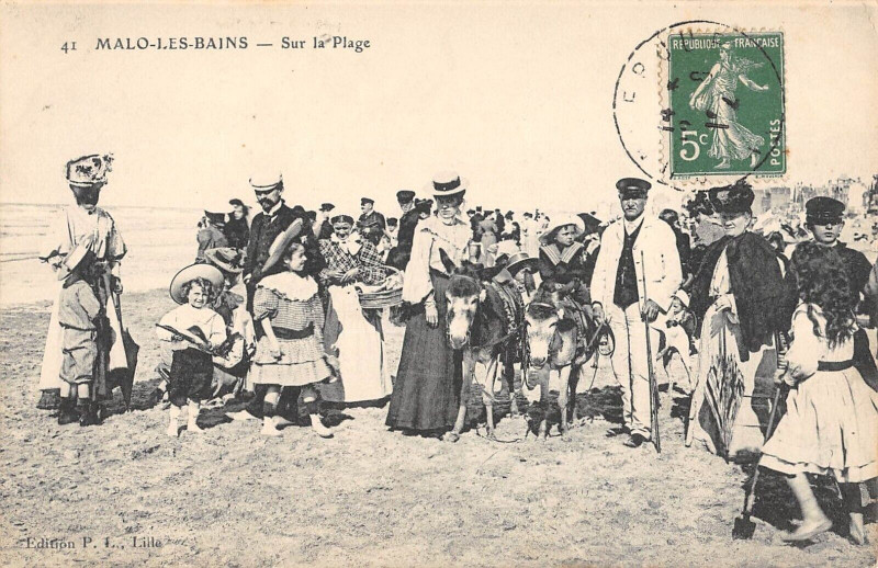 Carte postale ancienne Malo Les Bains Sur La Plage