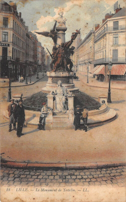 Carte postale ancienne Lilele Monument Testelin