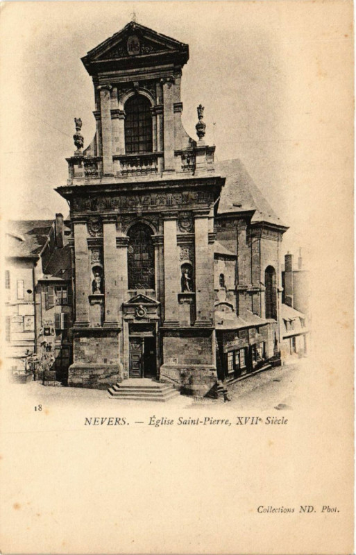 Carte postale ancienne Nevers - Eglise Saint-Pierre Xvii siecle à Nevers