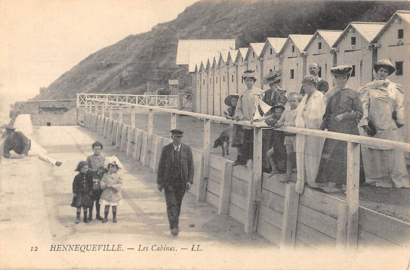 Carte postale ancienne Hennequeville Les Cabines