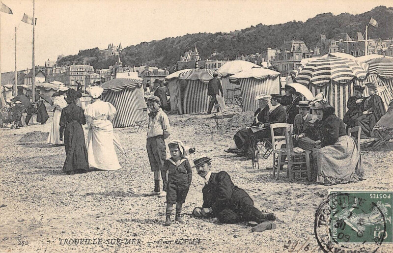 Carte postale ancienne Trouville Sur Mer Coin De Plage à Trouville-sur-Mer
