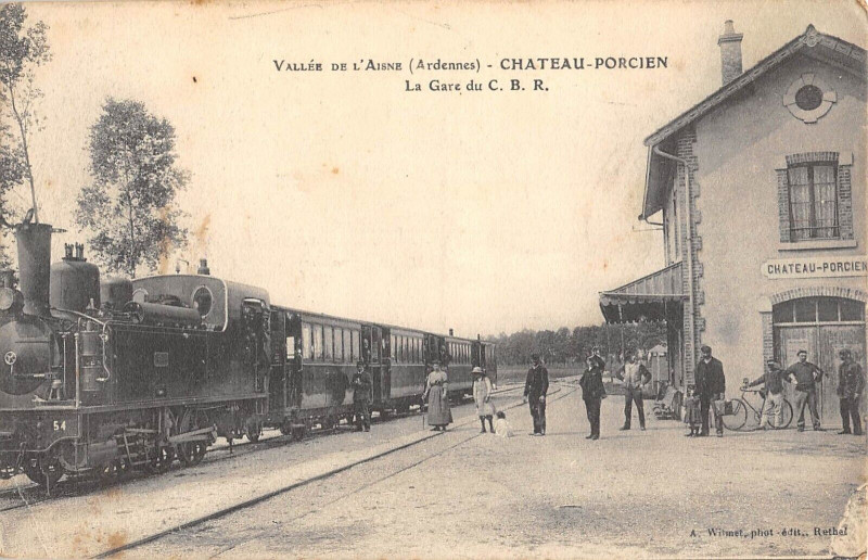 Carte postale ancienne Vallee De L'Aisne Ardennes Chateau Porcien La Gare Du C.R.B. (Train