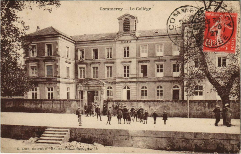 Carte postale ancienne Commercy La Collége à Commercy