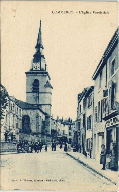 Carte postale ancienne Commercy L'Eglise Paroissiale à Commercy