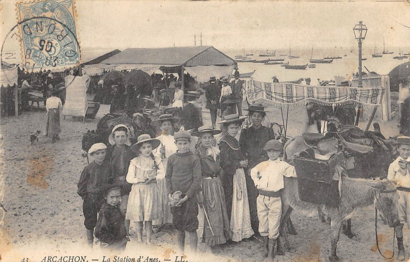 Carte postale ancienne Arcachon La Station D'Anes à Arcachon