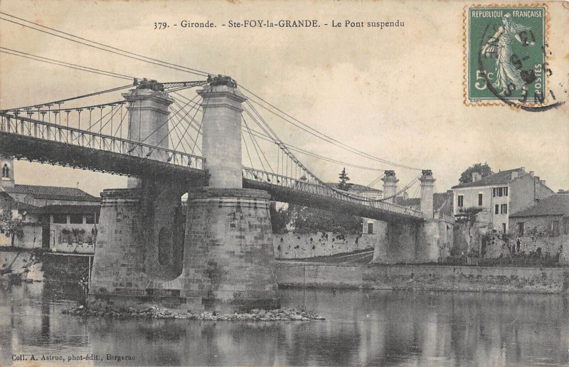Carte postale ancienne Sainte Foy La Grande Le Pont Suspendu à Sainte-Foy-la-Grande