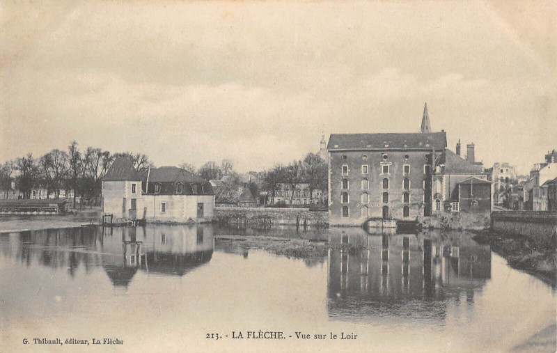 Carte postale ancienne Le Mans La Fleche Vue Sur Le Loir au Mans