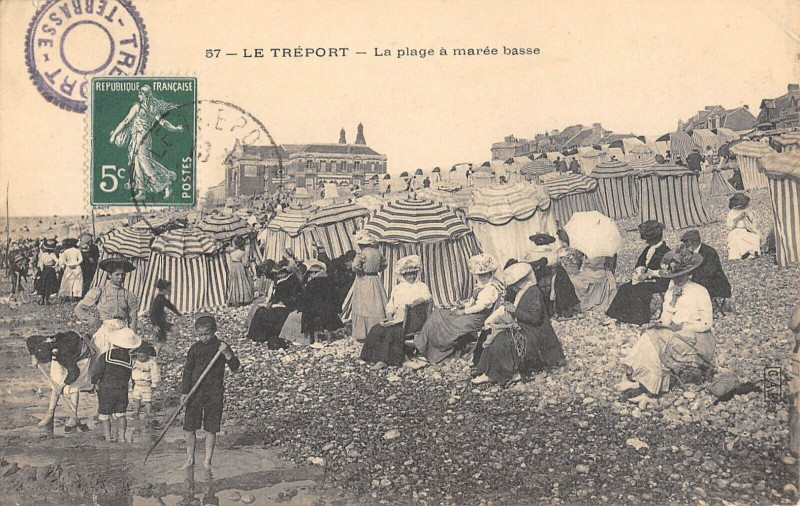Carte postale ancienne Fecamp La Plage A Maree Basse