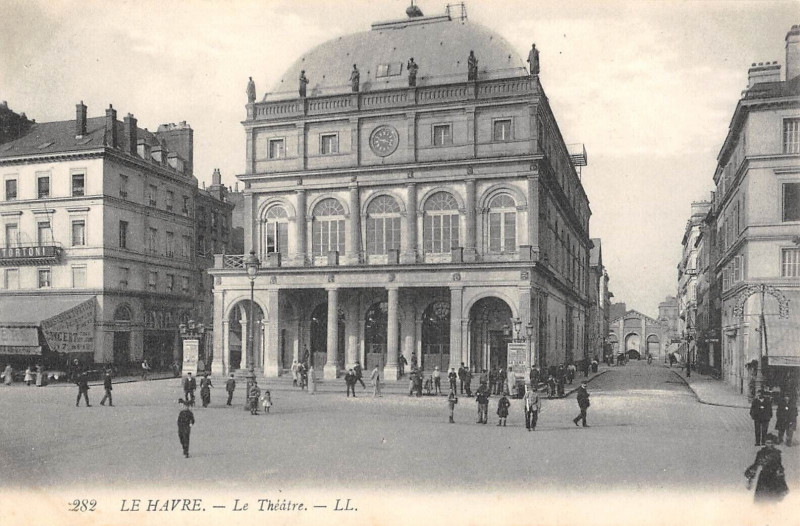 Carte postale ancienne Le Havre Le Theatre au Havre