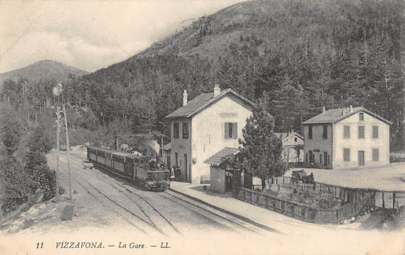 Carte postale ancienne 20 Corse Vizzavona La Gare (Train