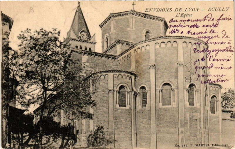 Carte postale ancienne Ecully L'Eglise