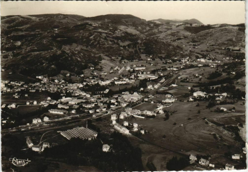 Carte postale ancienne Le Thillot - Vue panoramique au Thillot