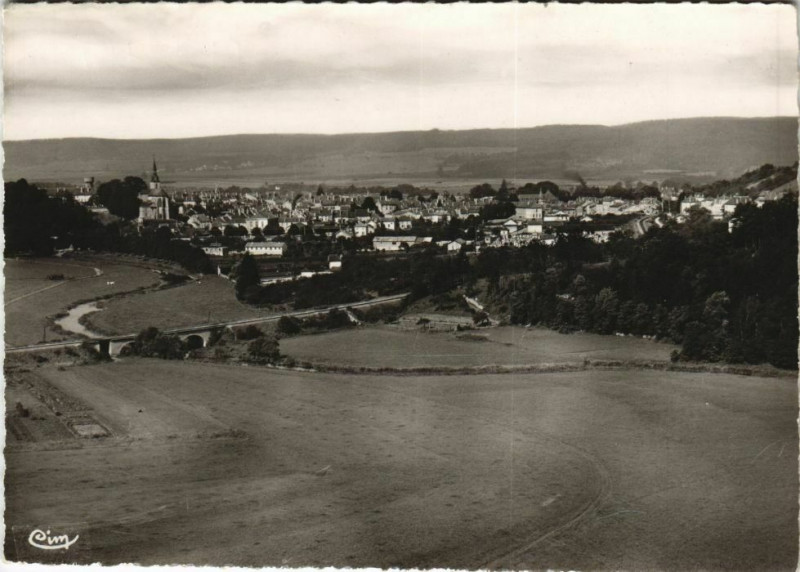 Carte postale ancienne Neufchateau - Vue générale à Neufchâteau