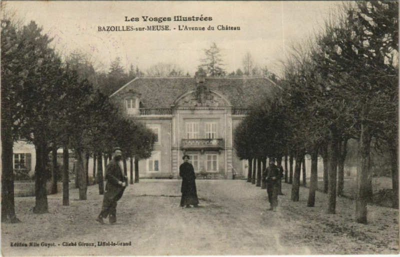 Carte postale ancienne Bazoilles-sur-Meuse - L'Avenue du Chateau à Bazoilles-sur-Meuse
