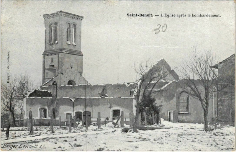 Carte postale ancienne Saint-Benoit - L'Eglise apres
