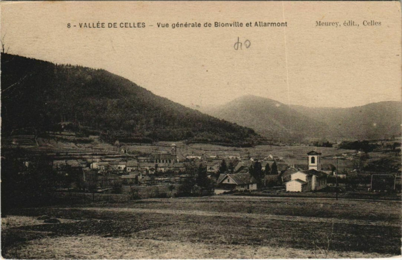 Carte postale ancienne Vallée De Celles - Vue générale