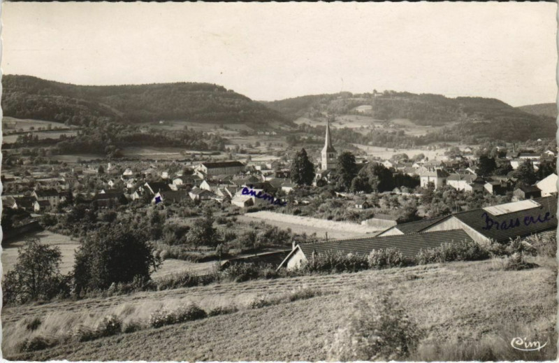 Carte postale ancienne Val-d'Ajol - Echappee sur le