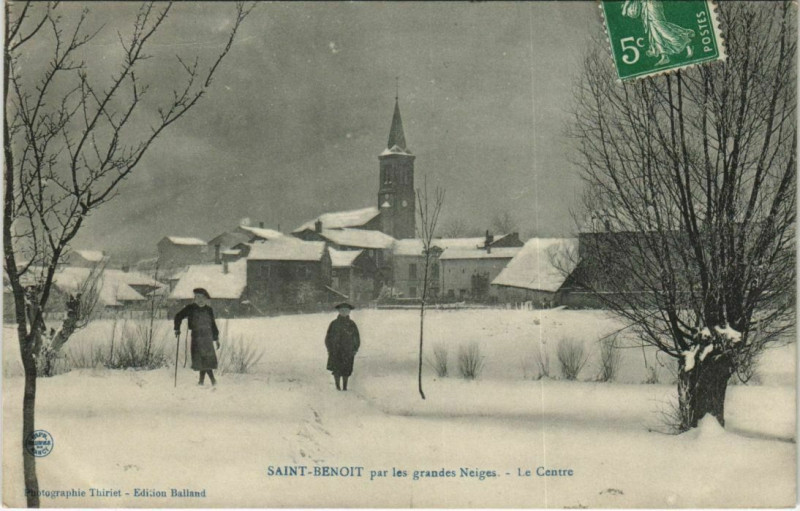 Carte postale ancienne Saint-Benoit par les grades