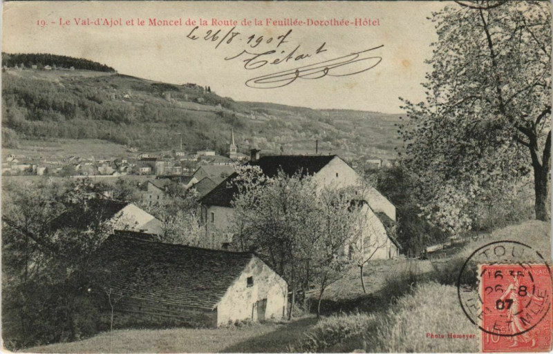 Carte postale ancienne Le Val-d'Ajol et le moncel de la