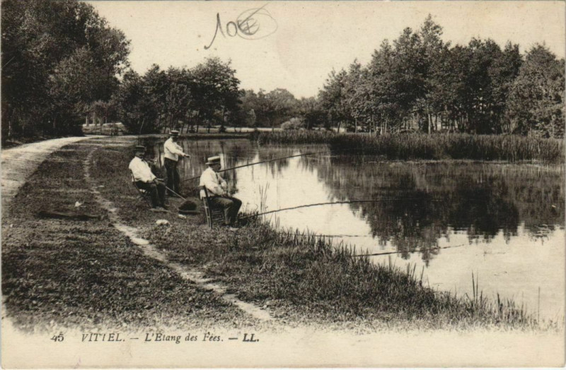 Carte postale ancienne Vittel - L'etang des fees à Vittel