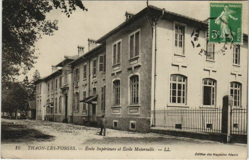 Carte postale ancienne Thaon-les-Vosges - Ecole superieure