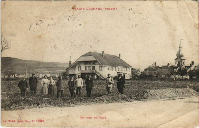 Carte postale ancienne Saint-Leonard - Un coin du paye