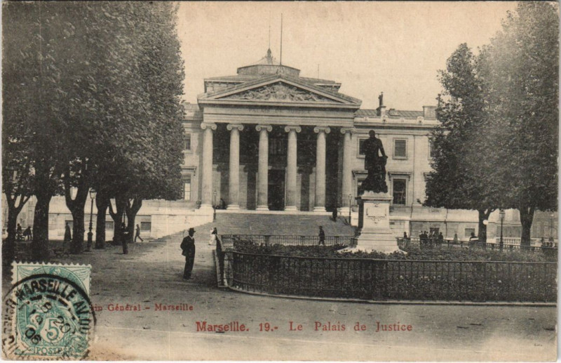 Carte postale ancienne Marseille - Le palais de justice à Marseille