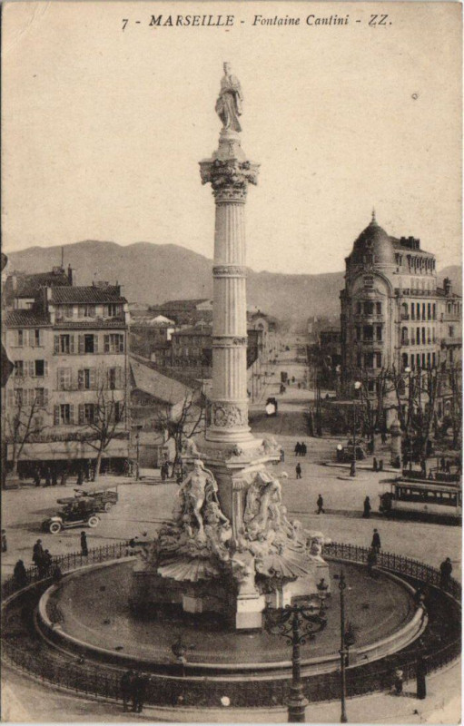 Carte postale ancienne Marseille - Fontaine cantini à Marseille