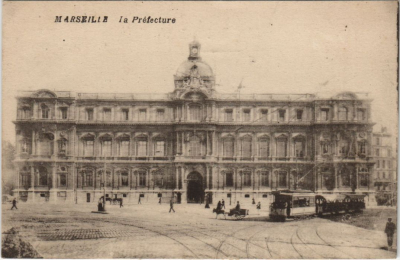 Carte postale ancienne Marseille - La Préfecture à Marseille