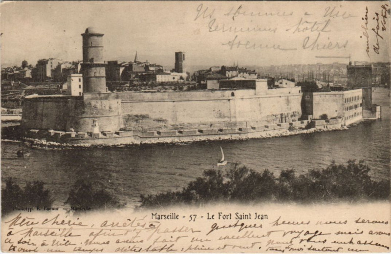 Carte postale ancienne Marseille - Le fort Saint-jean à Marseille