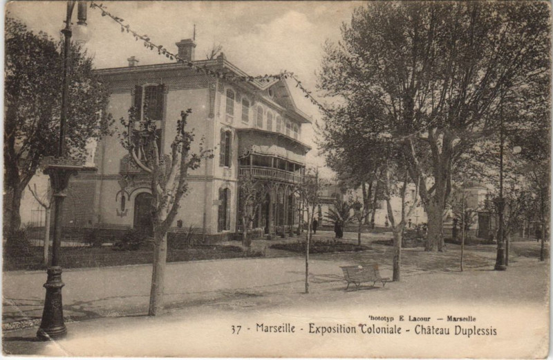 Carte postale ancienne Marseille - Expo coloniale à Marseille
