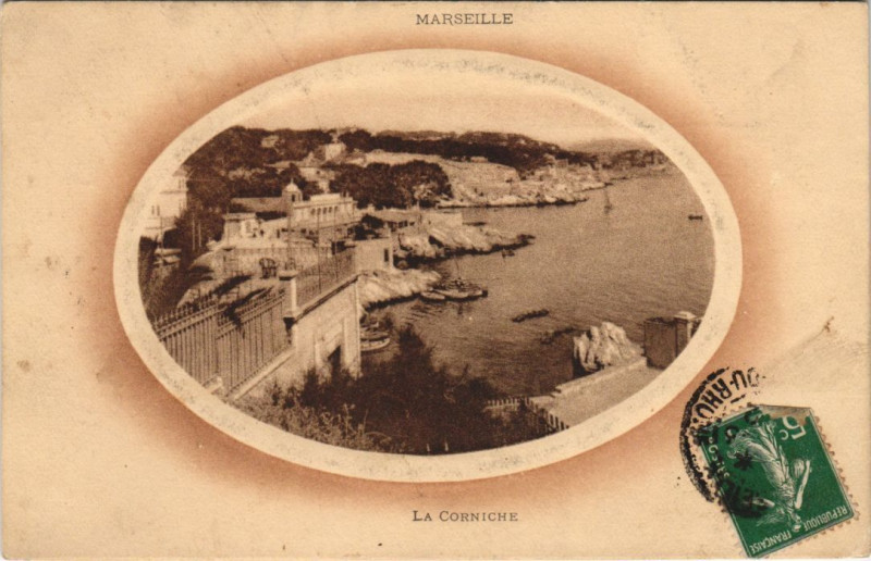 Carte postale ancienne Marseille - La corniche à Marseille
