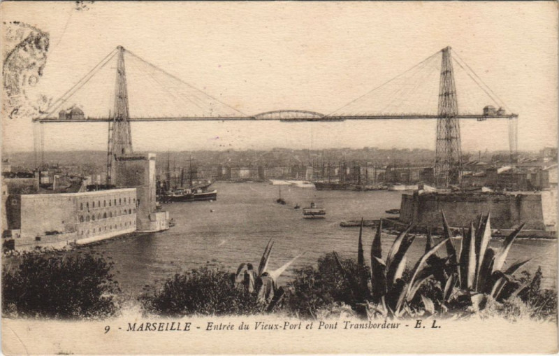 Carte postale ancienne Marseille - Entree de vieux à Marseille