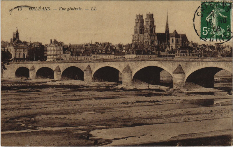 Carte postale ancienne Orleans - Vue générale à Orléans