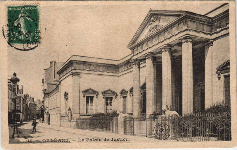 Carte postale ancienne Orleans - Le palais de justice à Orléans