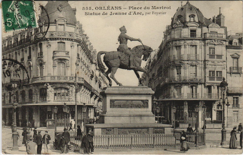 Carte postale ancienne Orleans - Place du martoi à Orléans