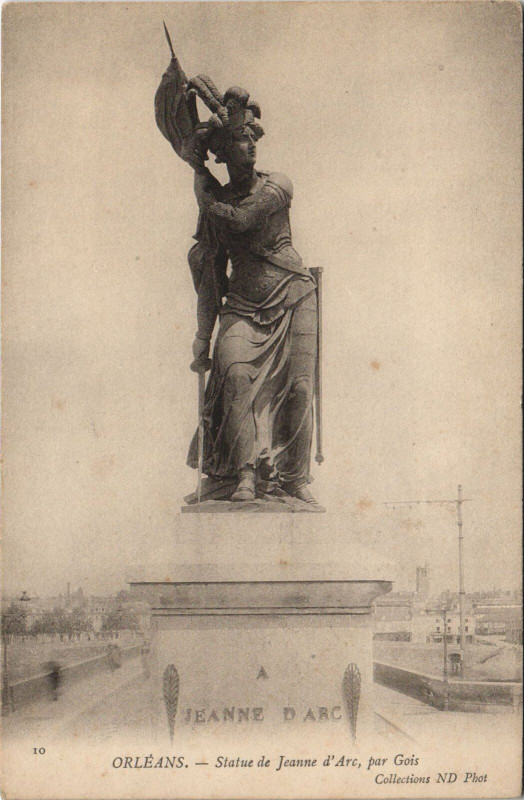 Carte postale ancienne Orleans - Statue de jeanne d'arc à Orléans