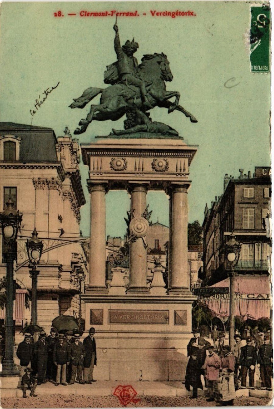 Carte postale ancienne Clermont-Ferrand Vercingetorix à Clermont-Ferrand