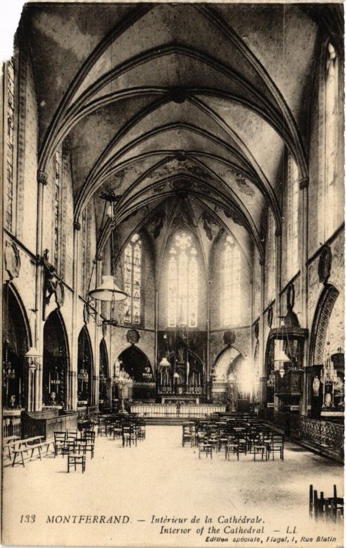 Carte postale ancienne Clermont-Ferrand Interieur de la Cathedrale à Clermont-Ferrand