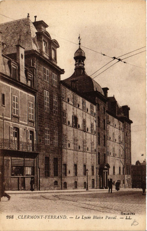 Carte postale ancienne Clermont-Ferrand Le Lycée Blaise-Pascal à Clermont-Ferrand