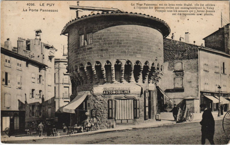 Carte postale ancienne Le Puy - La porte pannessac