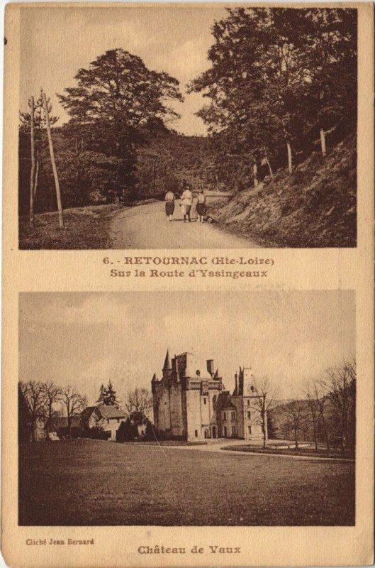 Carte postale ancienne Retournac - Sur la route à Retournac