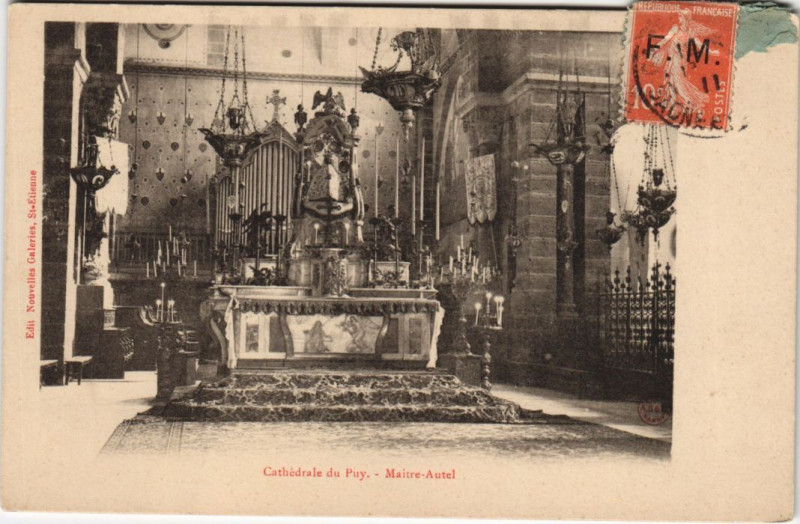Carte postale ancienne Cathédrale du Puy - Maitre autel